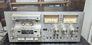Pioneer CT-F1000 cassette deck with large analog VU meters - Picture 1 of 10