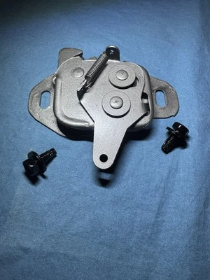 Dodge Charger/Coronet/Super Bee R/T 1970 capó pestillo pero sin palanca un año 70 ¡OEM!! Foto 1 de 4