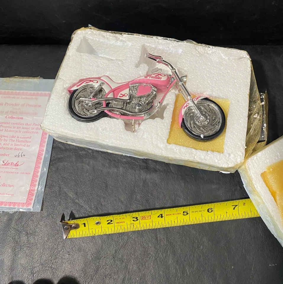 Pink Prowler of Promise Power of Pink Motocicleta Colección Hamilton Foto 1 de 4