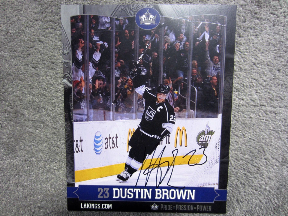 Foto autografada 8x10 assinada por DUSTIN BROWN Los Angeles Kings Stanley Cup certificado de autenticidade - Imagem 1 de 1