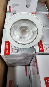 Led PAR38 E26 Dim 1050 Lumens 90W Using 15 W box of 16 bulbs Soft White - Picture 1 of 8
