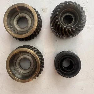 Juego de engranajes Mercury Mercruiser Bravo Upper Sterndrive 30/23 dientes con embrague cónico - Imagen 1 de 8