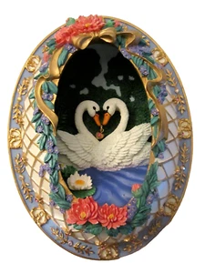 Bradford THE GIFT Swan Heart Lovers Royal Enchantments Egg 1st Issue Wall Hang - Picture 1 of 4