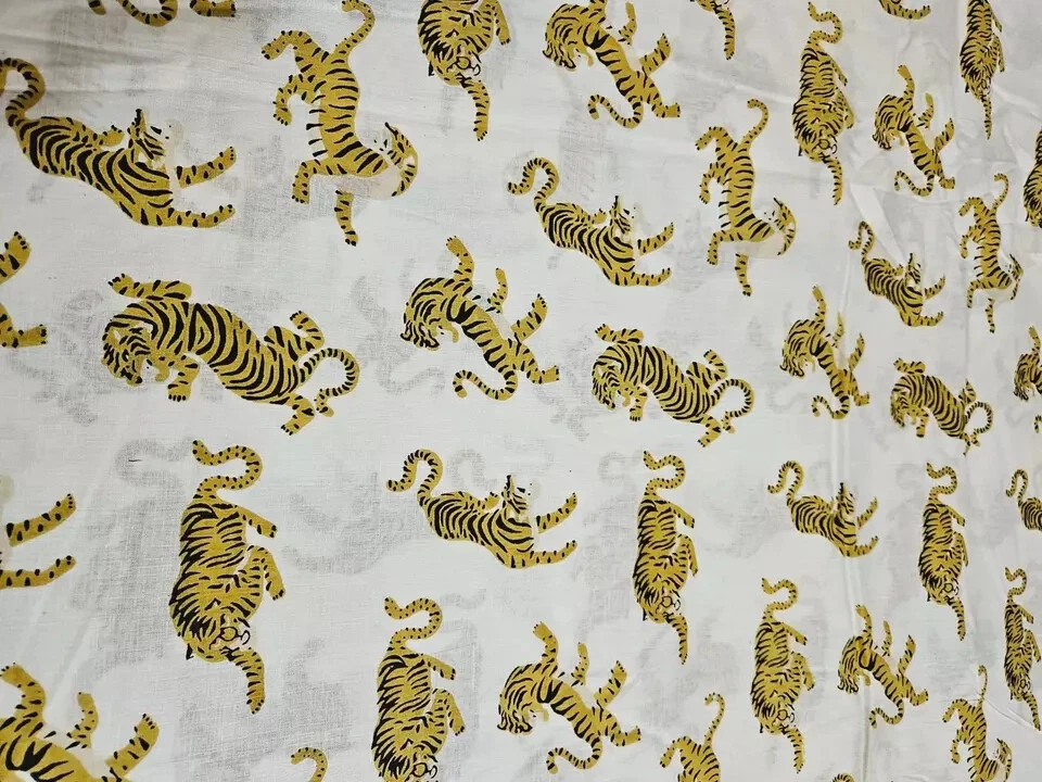 Telas de costura de tela de algodón impresas a mano de tigre blanco indio de 25 yardas Foto 1 de 4