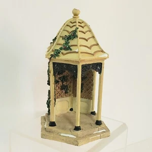 HERITAGE VILLAGE GAZEBO - DEPT 56 #52652 - Picture 1 of 5