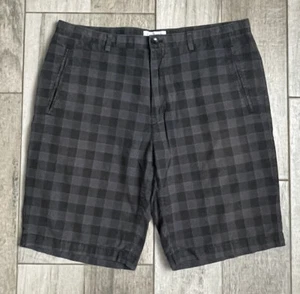 Calvin Klein Shorts Men's Size 36 Gray Checks Flat Front Inseam 10” Mid Rise - Picture 1 of 8