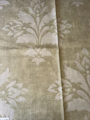 Ткань Thibaut 25 дюймов кв. Herndon льняная/хлопковая смесь Apple Chelsea F93226 с цветочным рисунком - Изображение 1 из 4