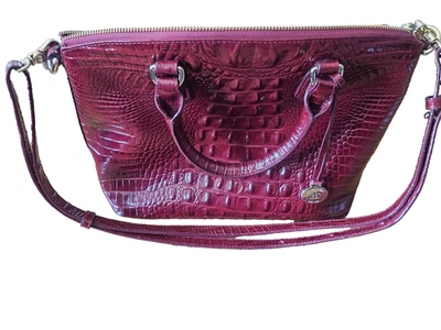 Bolso Cartera y Plumero Violeta Arno Melbourne Brahmin Croc Cuero Repujado Foto 1 de 4