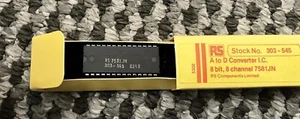 7581JN SemiConductor - CASE: DIP28 Analog Devices RS Part AD7581JN Equiv. NOS - Picture 1 of 2