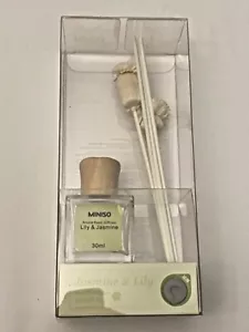 2 PCS. NEW. Miniso Aroma Reed Diffuser 30ml (Lily & Jasmine) - Picture 1 of 4