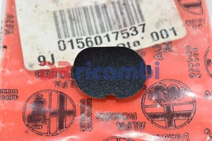 TAPPO SX VITE FISSAGGIO MOSTRINA SX PORTIERA ALFA 156 - ALFA ROMEO 156017537 - Imagen 1 de 4