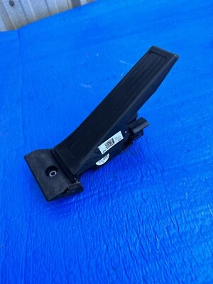 KIA SORENTO 2016-2020 TRACCIÓN DELANTERA IZQUIERDA ACELERADOR ACELERADOR SENSOR OEM Foto 1 de 4