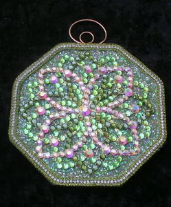 COLLECTIBLE CRYSTAL GLITTER ORNAMENT PICTURE WALL HANGING - Picture 1 of 2