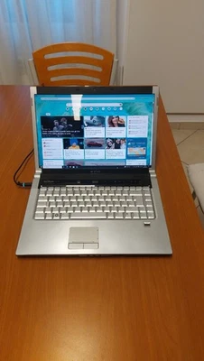DELL XPS M1530 , Intel core duo 2,40Ghz, SSD120Gb, usato - Immagine 1 di 4