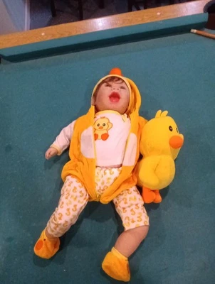 Cabeza y extremidades de vinilo para muñeca Reborn cuerpo de tela con peso Foto 1 de 4