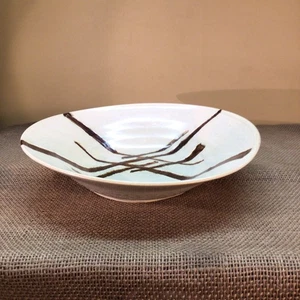 Cuenco poco profundo de gres arte cerámica arrojado a mano artesanal texturizado firmado - Imagen 1 de 13