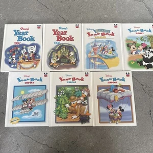 Lot Of 7 Disney’s Year Book 1997 1998 2000 Mickey Goofy Donald Pluto - Picture 1 of 19