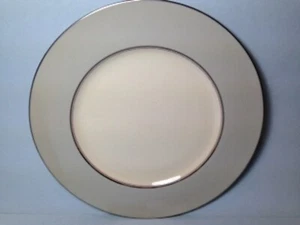 Plato(s) de cena Lenox Dubarry gris (X-443) - Imagen 1 de 2