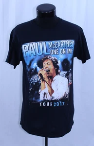 Paul McCartney One on One 2017 Tee T Shirt Graphic VTG Concert M Tour Black 1on1 - Picture 1 of 12