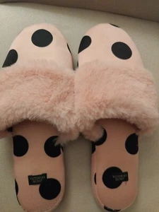 Victoria Secret Signature Satin Slippers Pink Polka Dots Size Medium 7-8 - Picture 1 of 2