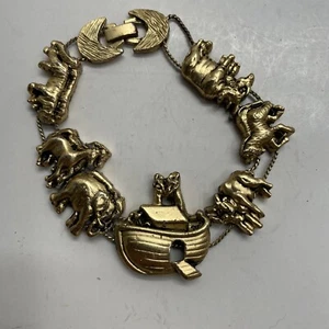 Vintage Noah’s Ark Animal Charm Bracelet Gold Tone Fold Over Clasp Boat Animals - Picture 1 of 7
