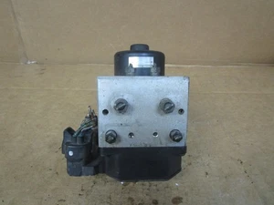 97 98 99 00 01 Lexus ES300 ABS Pump Anti Lock Brake Module 1997-2001 44540-33010 - Picture 1 of 8