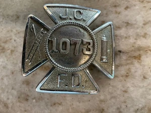 VINTAGE JERSEY CITY, NEW JERSEY FIREMAN HAT BADGE - Picture 1 of 2
