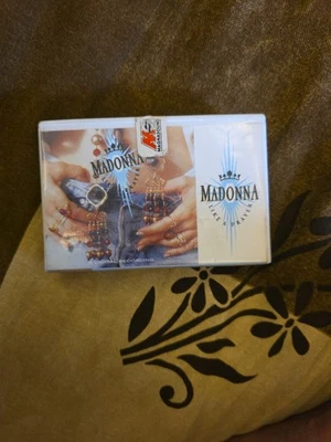 Madonna Like A Prayer INDIA MADE CLAMSHELL CASSETTE Foto 1 de 3