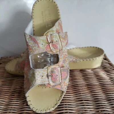 LA PLUME Yellow Floral Slides Shoes Sandals   Size 9.5  41  EUR  Made in Italy - Image 1 of 4