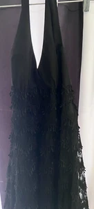 Carmen Marc Valvo Damen besticktes strukturiertes Stufen Neckholder Kleid schwarz Größe 6 - Bild 1 von 9