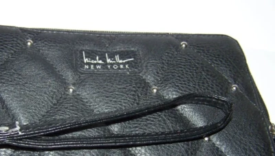 Nicole Miller Нью-Йорк Черный Кошелек с Браслетом Мягкий стеганый, с заклепками аккордеон НОВЫЙ - Изображение 1 из 4