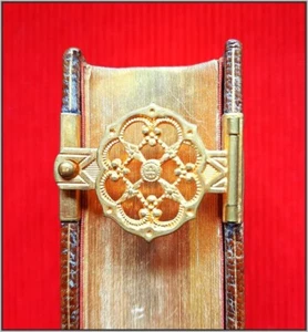 ⚜ (1867) CLASPED Roman Missal ⚜ ENGRAVED ⚜ Antique Christian Catholic Bible Art - Picture 1 of 16