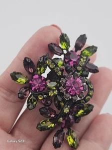 Vtg Japanned Fuschia & green glower navettes rhinestones Flower brooch RARE - Picture 1 of 5