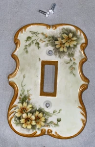 Vintage Keramik Kipp Lichtschalter Platte Abdeckung Floral Signiert (ToteUUU) - Bild 1 von 4