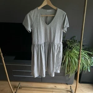 Red Herring Grey Tiered V Neck Mini Dress - Size UK 16 - Picture 1 of 5