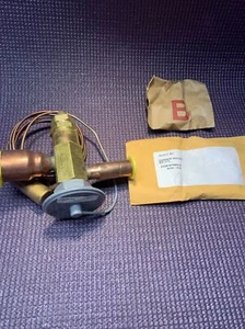 CARRIER TXV KIT Central Sporlan Thermostatic Expansion Valve 39T-R11180412 New - Picture 1 of 2