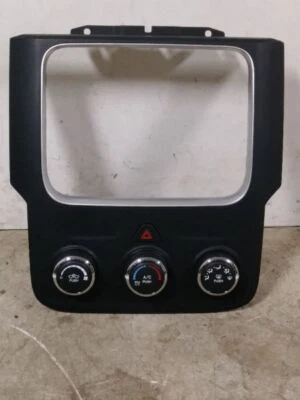 RAM1500 2015 AC/controles de calefacción. NÚMERO DE PIEZA 68236776AB  Foto 1 de 4