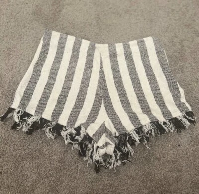 Volcom beach blanket striped shorts size large aka 14 unique knit shorts Fringe - Image 1 of 3