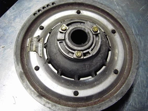 SKI DOO 2001 600 700 SECONDARY DRIVEN CLUTCH MXZ - Picture 1 of 2