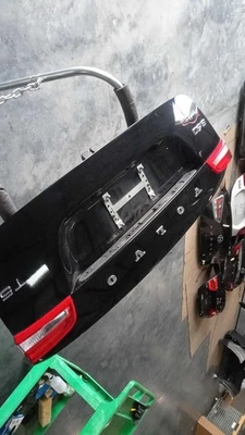 Volvo S60 2016 tapa de cubierta negra OEM 313955825 4 puertas sed negro 96 k millas Foto 1 de 4