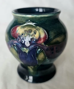 pretty Moorcroft vase colourful - Picture 1 of 7