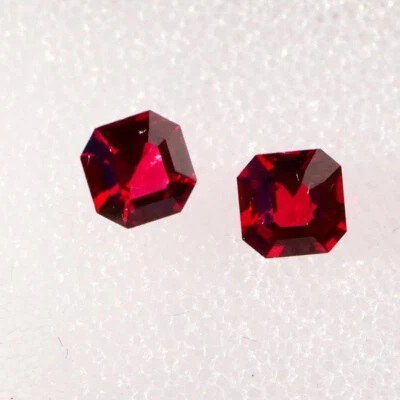 2 Spinelle Burma vivid red octagon cut 0.56 ct unbehandelt AIG Expertise - Bild 1 von 3