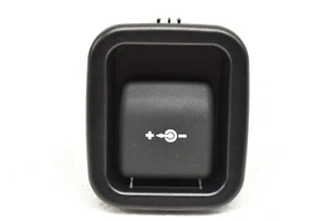 2016-2019 BMW M3 3 Series Accessory Port Socket Charging Power Outlet 57143111 - Picture 1 of 7