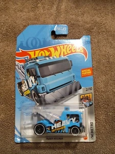 2020 Hot Wheels #36 HW Metro 2/10 HEAVY HITCHER blau mit schwarzen Pr5 Sp weißen Felgen  - Bild 1 von 5