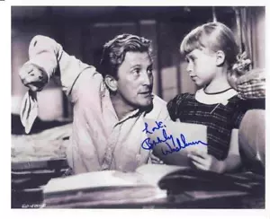 Beverly Washburn Autographed B&W 8x10 - Juggler w/Kirk Douglas - Picture 1 of 1