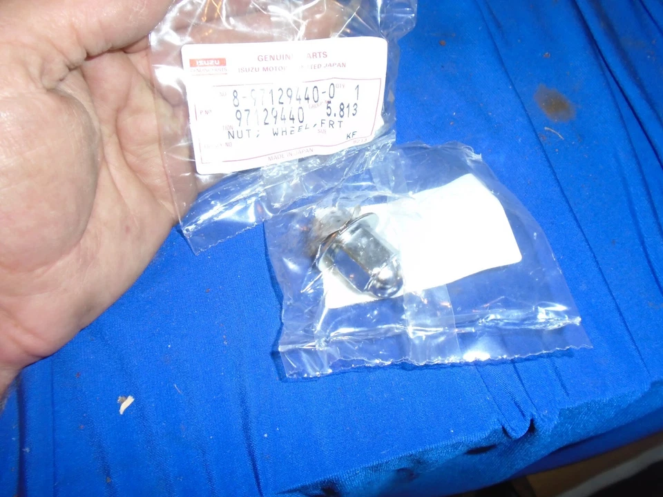 Tuerca de rueda ISUZU OPEL Campo Frontera B 97129440 tuerca Foto 1 de 1