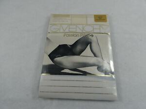 VTG NEW 1987 GIVENCHY PASSION PRIVEE LIGHT CONTROL TOP IVORY SIZE A PANTYHOSE