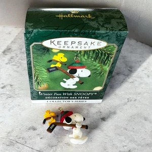 2000 Hallmark Keepsake Miniature Ornament Winter Fun With Snoopy #3 In Series - Picture 1 of 13