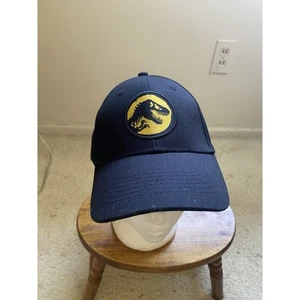 Gorra Parque Jurásico World Dominion Gorra Hardees Carls Jr Promo Negra Correa Trasera Nueva - Imagen 1 de 9