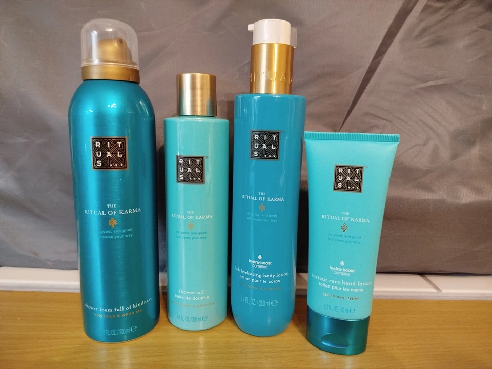 4er Set Ritual Of Karma Duschschaum, Body Lotion, Handcreme, Shower Oil - Bild 1 von 1